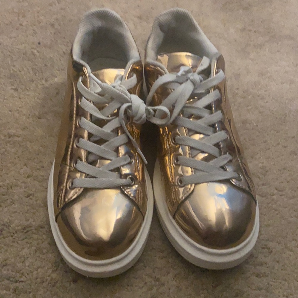 Women sneakers